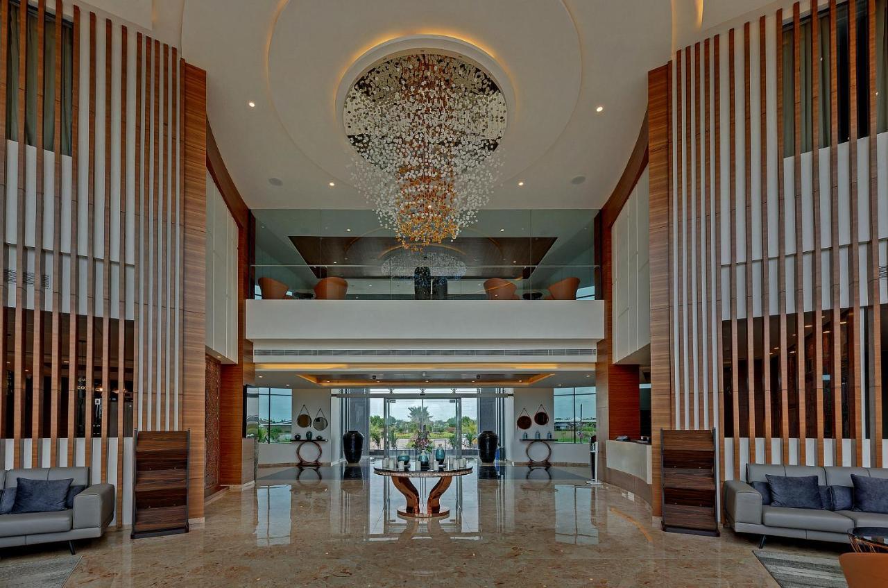 The Fern Royal Farm Resort, Anjār المظهر الخارجي الصورة