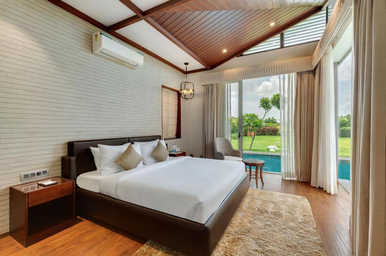 The Fern Royal Farm Resort, Anjār المظهر الخارجي الصورة